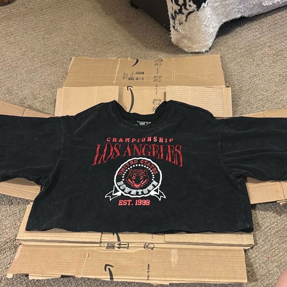 small black LA crop top , color washed style shirt